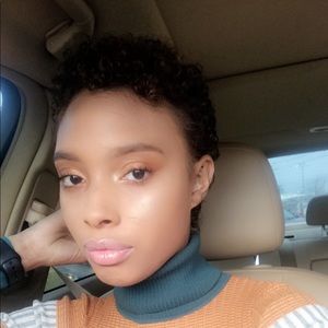 Meet your Posher, Ania